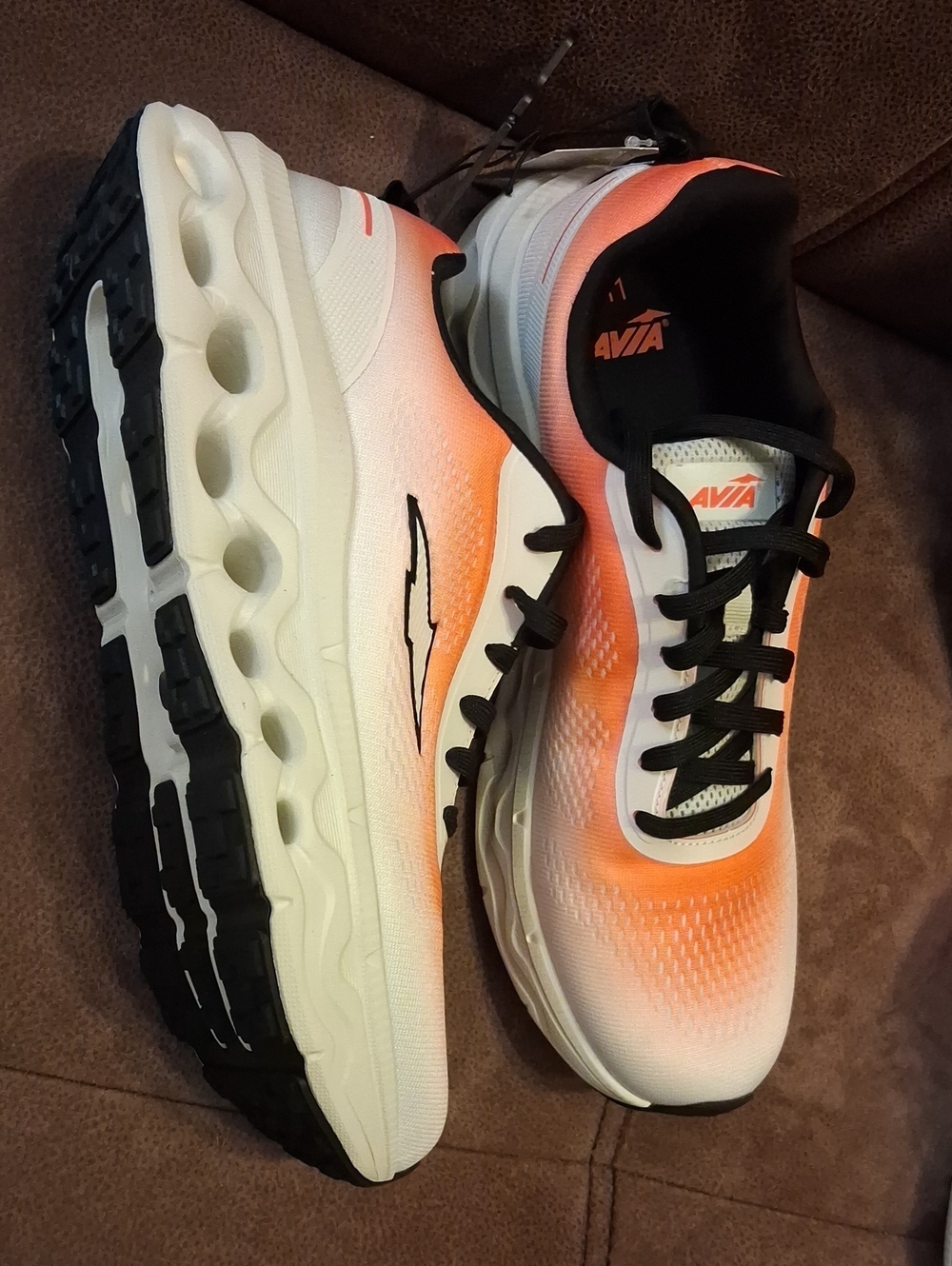 Avia Men's Orange Gradient Breathable Jumbo Lite Runner Athletic Shoes 11